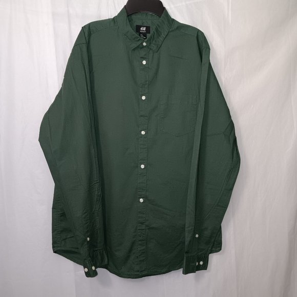 H&M Other - H&M RELAXED FIT BUTTON DOWN SHIRT